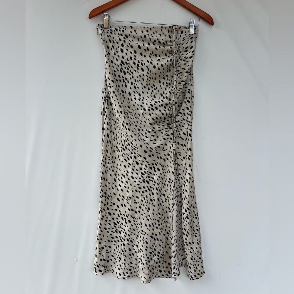 Micas Leopard Print Slit‎ Midi Skirt Size M